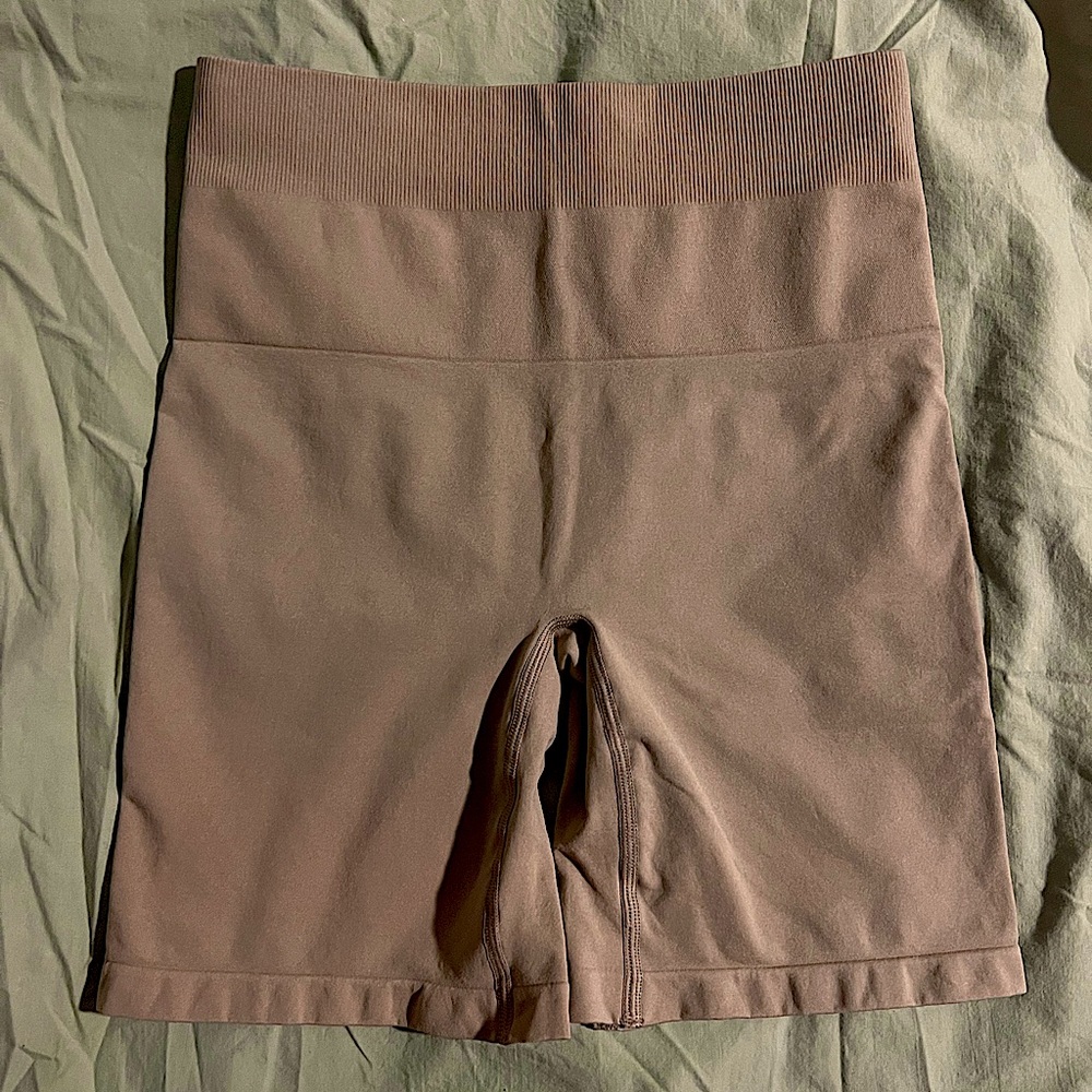 Yitty Nearly Naked Shaping High Waisted Short NWT